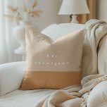 Cojín Decorativo Bloque de color de Rubor personalizado<br><div class="desc">Moderna almohada de estilo minimalista con un bloque de color rosa y arena. Perfecto para la decoración y los regalos para los profesores,  los nuevos propietarios de casas,  los recién casados y más.</div>