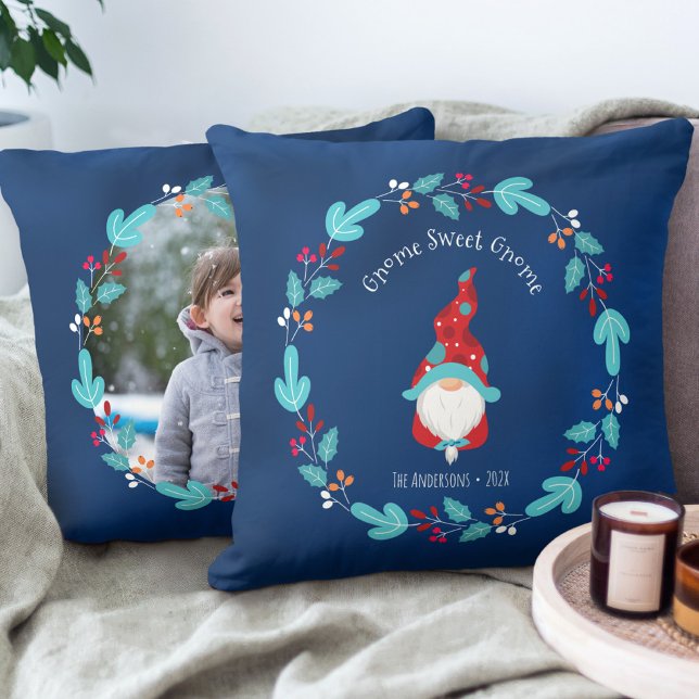 Cojín Decorativo Blue Gnome Sweet Gnome Elf Photo Floral Wreath (Subido por el creador)