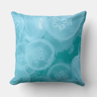 Cojín Decorativo Blue ocean transparente medusa de tiembla