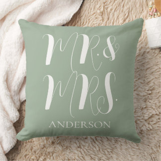Cojín Decorativo Boda con guión de señor y señora en verde sage mod