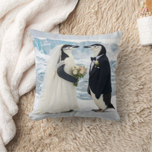 Cojín Decorativo Boda de pingüinos en un glaciar ártico