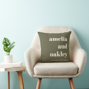 Cojín Decorativo Boda personalizada minimalista negrita verde oliva