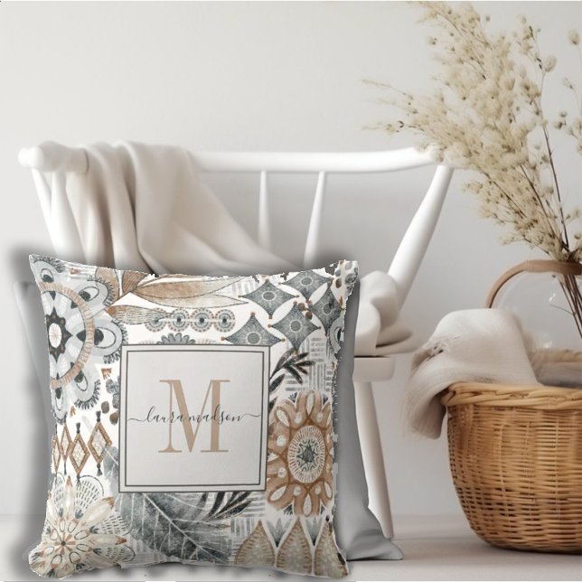 Cojín Decorativo Boho Monogrammed Patterned (Subido por el creador)