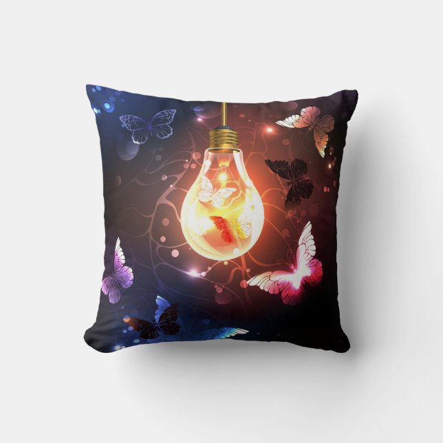Cojín Decorativo Bombilla brillante con mariposas nocturnas (Anverso)
