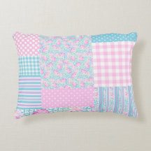 Bonito Roses Rosa Faux Patchwork Acento Pillow