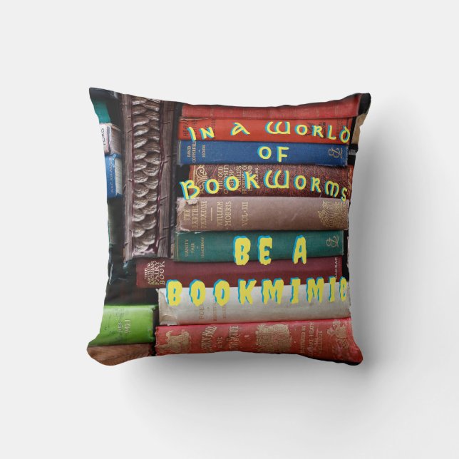 Cojín Decorativo Bookworm Bookmimic (Anverso)