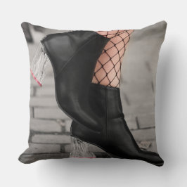 Cojín Decorativo Booted & Bold Throw Pillow