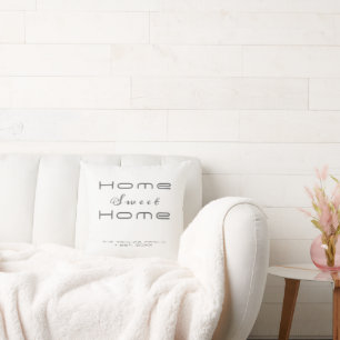 Cojín decorativo bordado con monograma