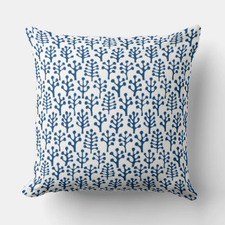 Cojín Decorativo Bosque 230823 - Azul de Shibori en blanco