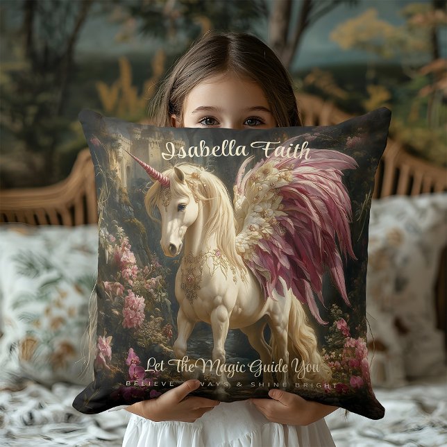 Cojín Decorativo Bosque de Unicornio de Ala Rosa (Subido por el creador)