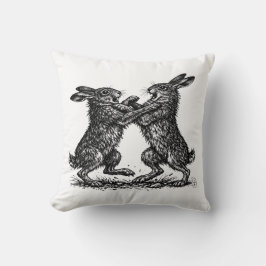 Cojín Decorativo Boxing Hares – Haunted Ink Woodland Duel
