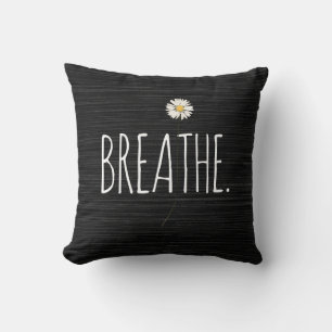 Cojín Decorativo BREATHE Textos y margaritas