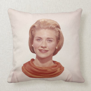 Cojín Decorativo Bufanda que lleva de la mujer