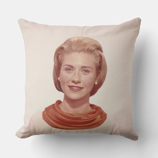 Cojín Decorativo Bufanda que lleva de la mujer (Anverso)