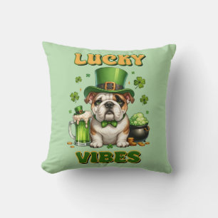 Cojín Decorativo Bulldog de St. Patrick's Lucky Vibes