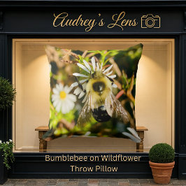 Cojín Decorativo Bumblebee on Wildflower