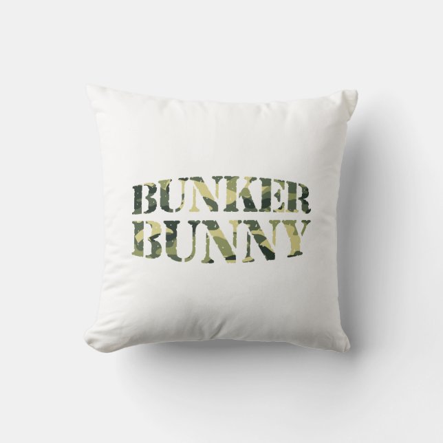 COJÍN DECORATIVO BUNKER BUNNY CAMO / CAMOUFLAJE (Anverso)