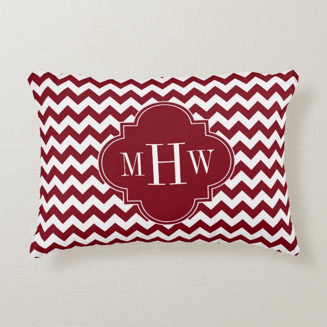 Cojín Decorativo Burgundy Wt Chevron Burgundy Quatrefoil 3 Monogram (Anverso)