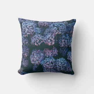 COJÍN DECORATIVO BUSH EN EL LADO