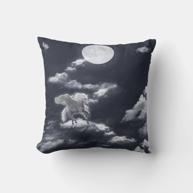 Cojín Decorativo Caballo alado blanco: cielo iluminado por la luna. (Anverso)