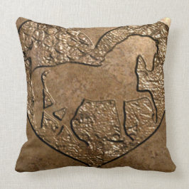 Cojín Decorativo Caballo con silueta grabada
