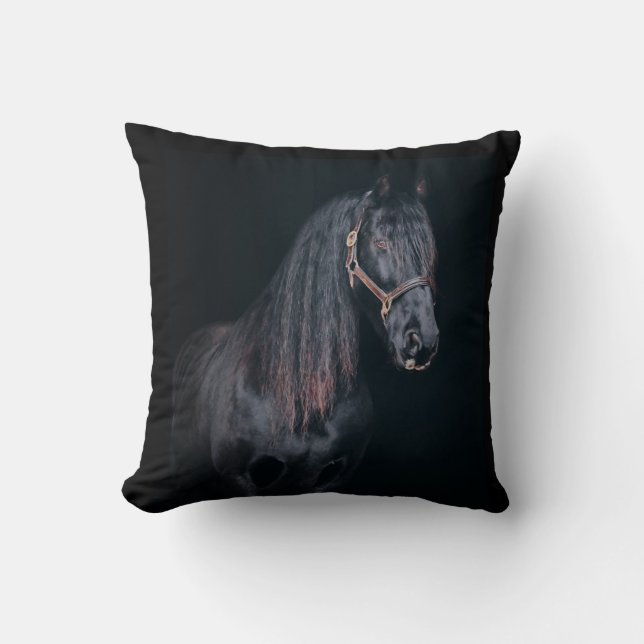 Cojín Decorativo Caballo de bonito de pelo negro fondo (Anverso)