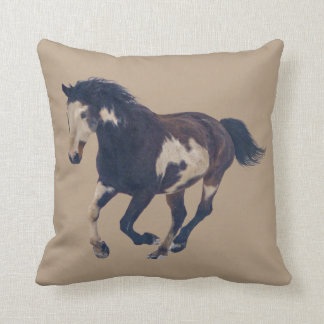 Cojín Decorativo Caballo de pintura Pinto americano de Galloping Wi