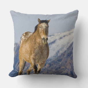 Cojín Decorativo Caballos corriendo en nieve