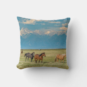 Cojín Decorativo Caballos oídos en el campo de heno