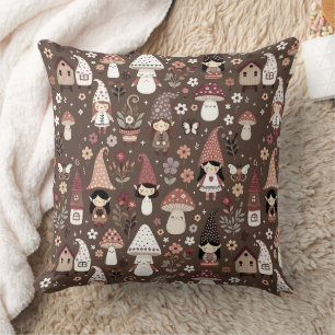Cojín Decorativo Cabaña caprichosa Gnomos y hongos del núcleo