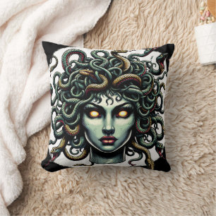 Cojín Decorativo Cabeza de Medusa mirando verde llena de Serpientes