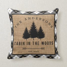 Cojín Decorativo Cabina de nombre de familia rústica en los bosques