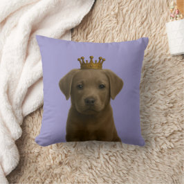 Cojín Decorativo Cachorro plateado de labrador en copa de oro