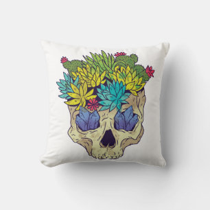 Cojín Decorativo Calavera, cristales, suculentos, sobre fondo claro