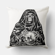 "Calaveras de muerte abiertas"