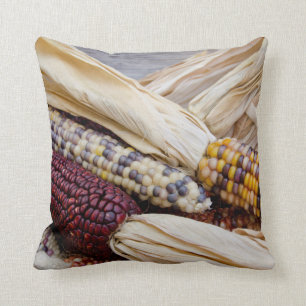 Cojín Decorativo  California. Cosecha de otoño de maíz indio colori