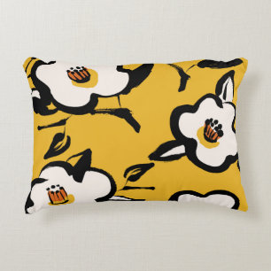 Cojín Decorativo Camelia Amarilla, floral vintage difuso.