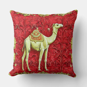 Cojín Decorativo Camello sobre fondo rojo