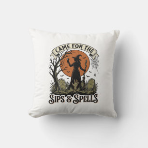 Cojín Decorativo Camiseta de bruja bebiendo Sips y hechizos vintage