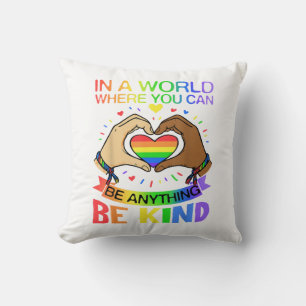 Cojín Decorativo Camiseta de Conciencia de Igualdad Arcoíris Orgull