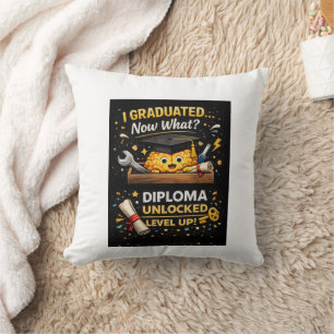 Cojín Decorativo Camiseta Divertida de Graduación – Me Gradué ¿Y Ah