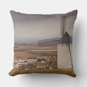 Cojín Decorativo Campo de Criptana, molinos de viento antiguos de L