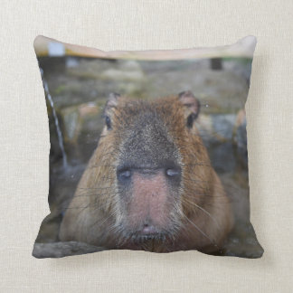 Cojín Decorativo Capybara japonés de las aguas termales