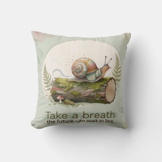 Cojín Decorativo Caracol en Jersey sobre Almohadón de Tronco Musgos