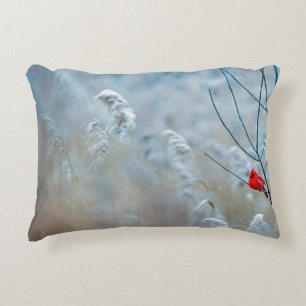 Cojín Decorativo Cardenal Rojo en Foto de Naturaleza Invernal Navid