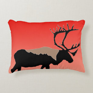 Cojín Decorativo Caribou at Sunset - Arte original de la vida salva