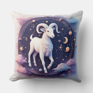 Cojín Decorativo Carnero Majestuoso Rodeado de Estrellas Brillantes
