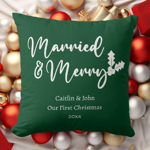 Cojín Decorativo Casados y alegres primer Navidad recién casados ve