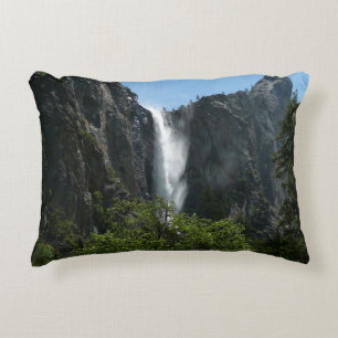 Cojín Decorativo Cascada Bridalveil en el Parque Nacional Yosemite