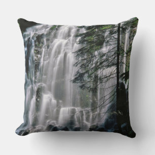 Cojín Decorativo Cascada en el bosque, Oregón